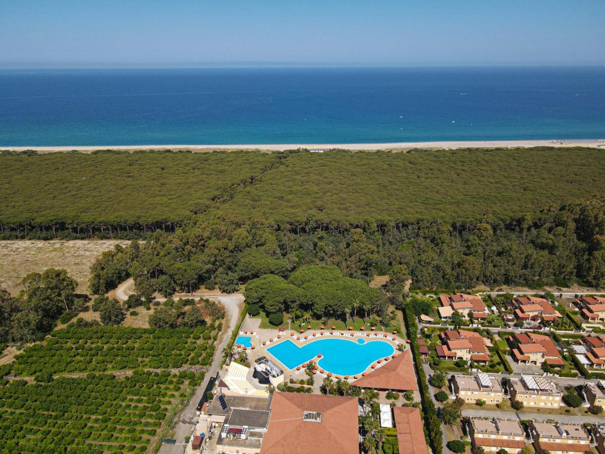 Futura Club La Praya Hotell Pizzo  Exteriör bild
