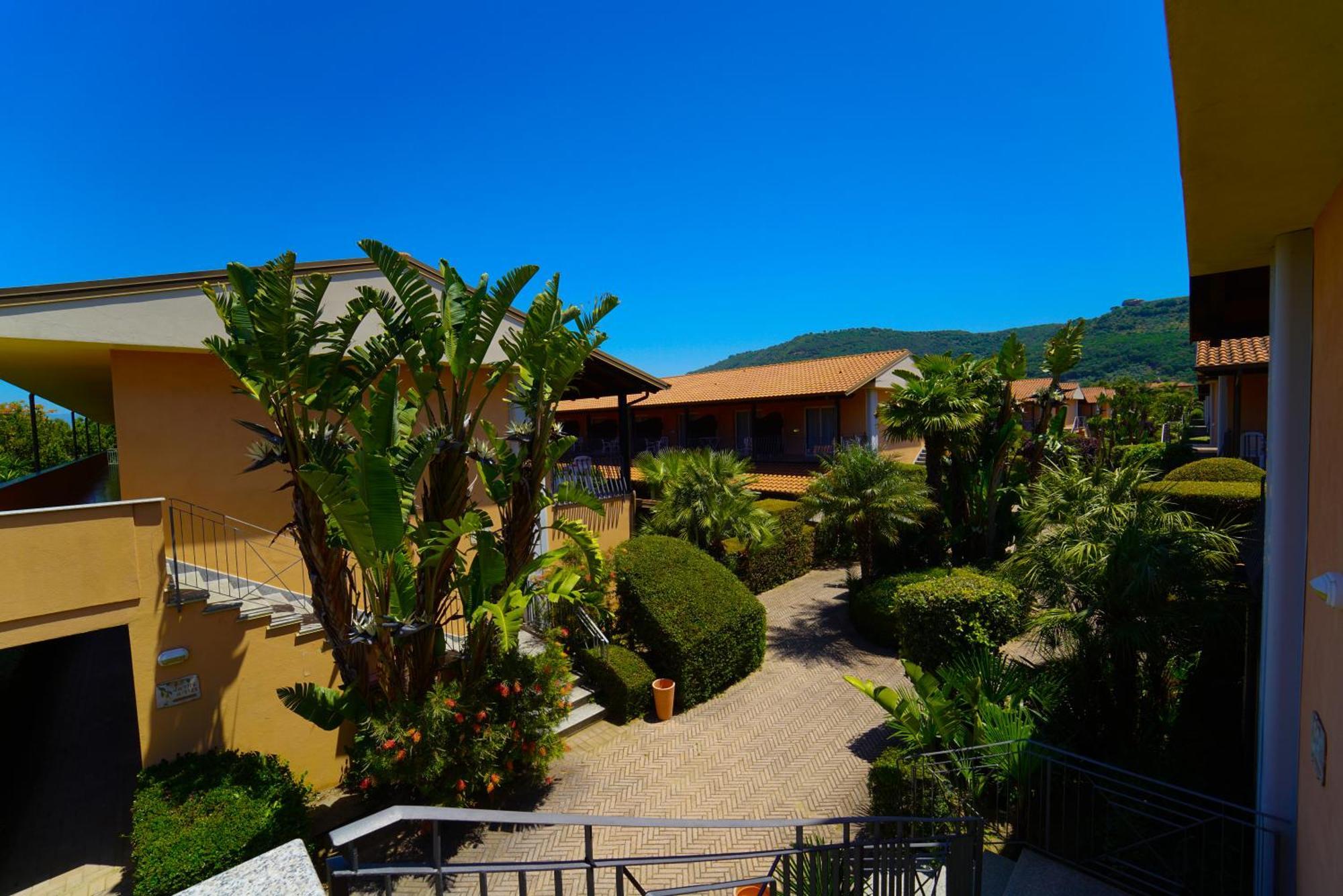Futura Club La Praya Hotell Pizzo  Exteriör bild